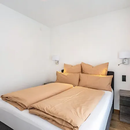 Sophie Stecker Apartament