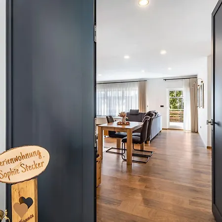 Sophie Stecker Schmallenberg